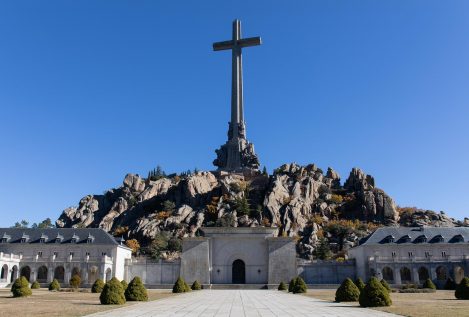 Demandan al 'dos' de Bolaños por comparar el Valle de los Caídos con los crematorios nazis