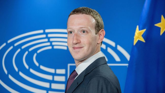Facebook amenaza con irse de Europa si no le dejan transferir datos de sus usuarios a EEUU