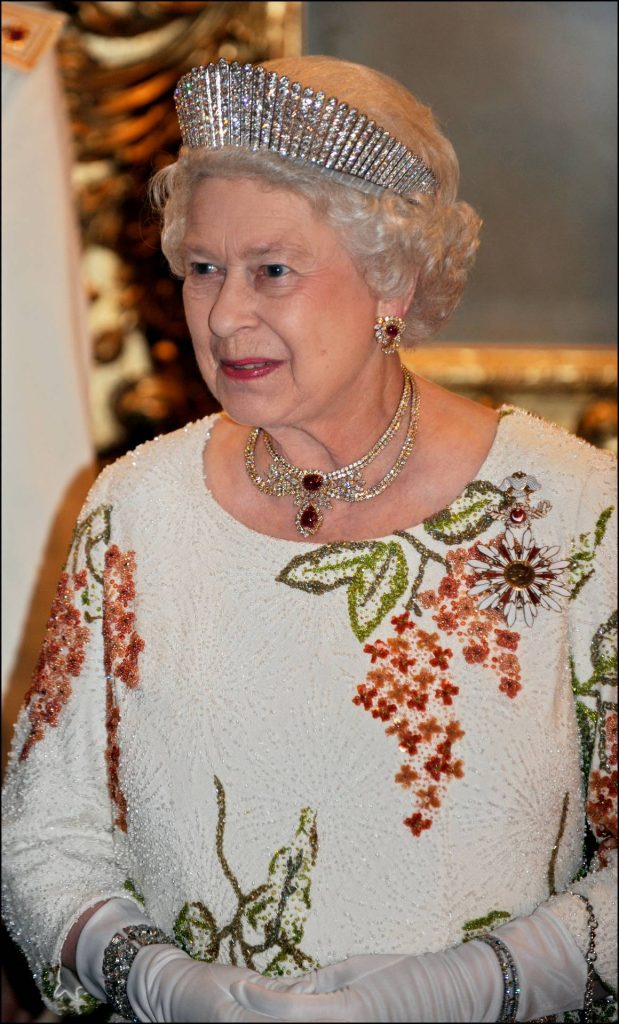 Los duques de Sussex no felicitaron a la reina el día del 70 aniversario de su coronación. Gtres