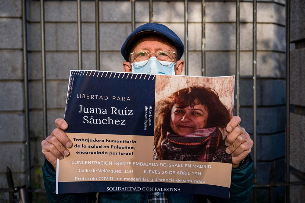 Las autoridades israelíes conceden la libertad condicional a la cooperante Juana Ruiz