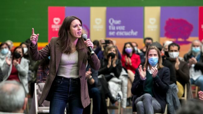 El batacazo electoral de Podemos amenaza con un cisma en el partido y en el grupo parlamentario