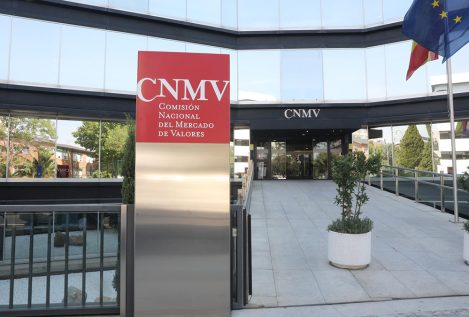 La CNMV alerta de 42 'chiringuitos financieros' en el extranjero