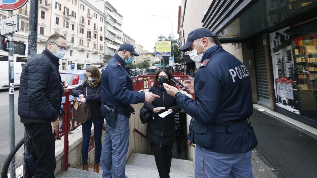 Italia multará a los mayores de 50 años que no estén vacunados del coronavirus