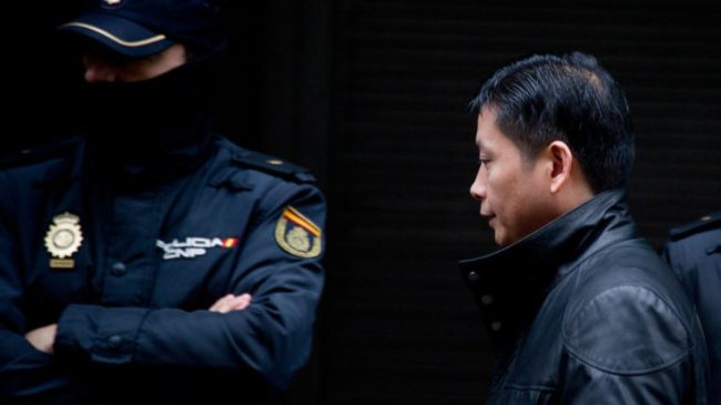 Portazo del juez a Gao Ping: considera un «abuso» que pida traducir al chino su acusación