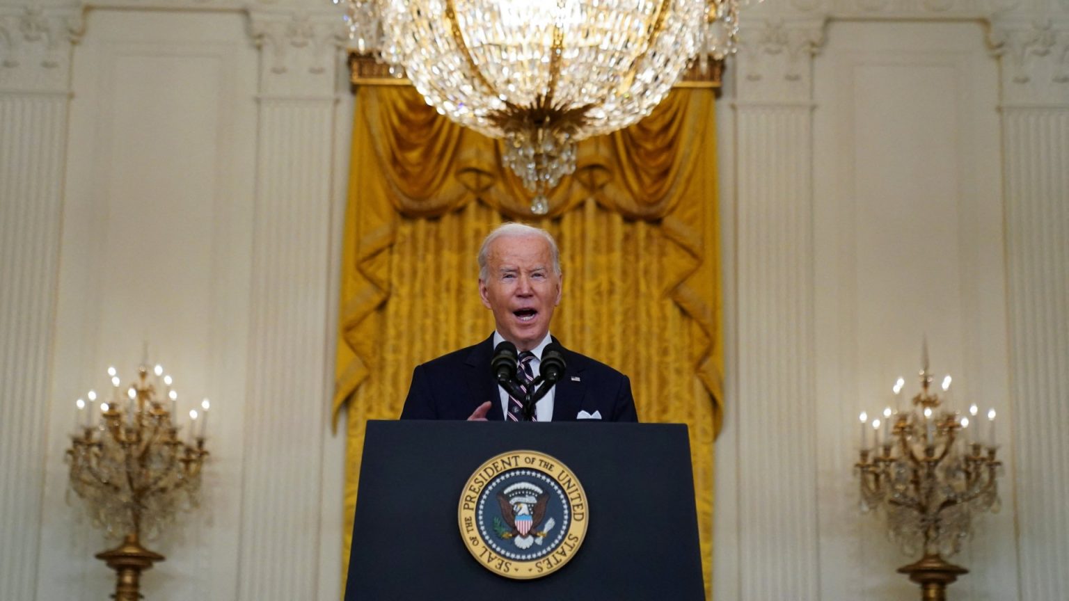 Joe Biden amenaza con una respuesta «unida y decisiva» contra Rusia tras el ataque a Ucrania