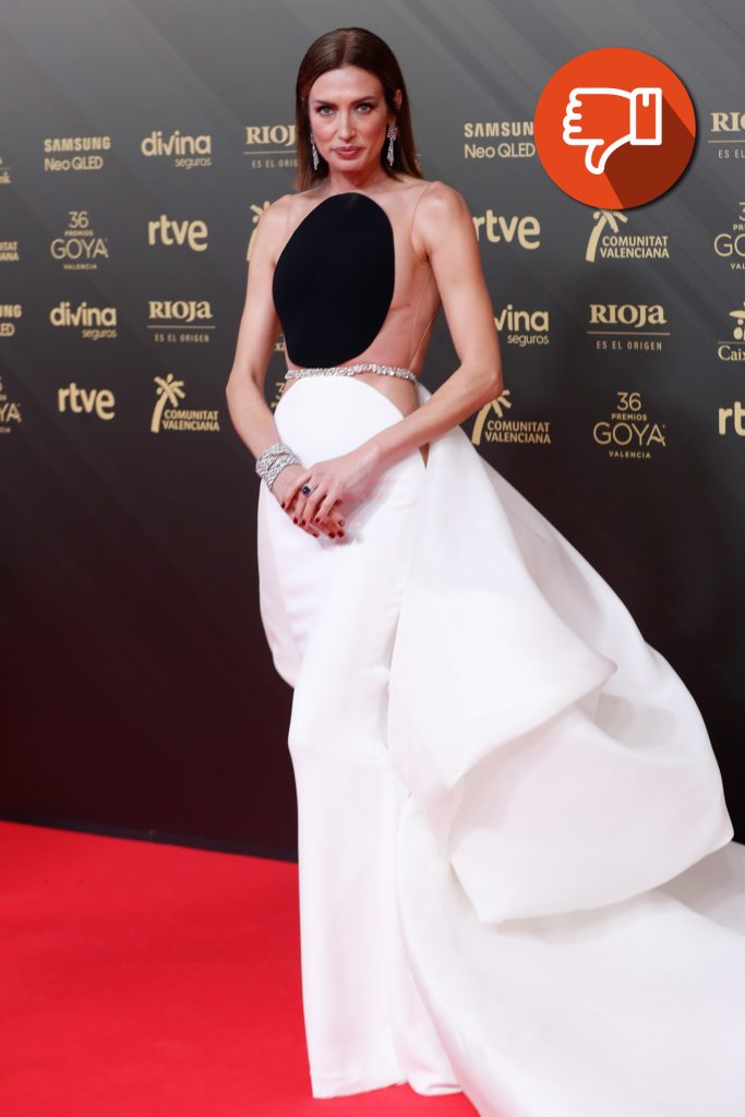 Nieves Álvarez en la alfombra roja de los Premios Goya (Gtres)