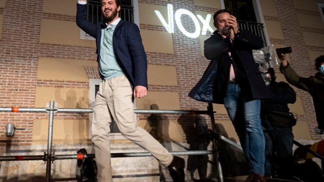 Vox vence en 80 municipios pero se atasca en las grandes urbes y en la provincia de Soria