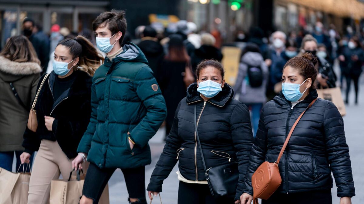 El Gobierno anuncia el fin de las mascarillas tres días después de aprobar en el Congreso su continuidad