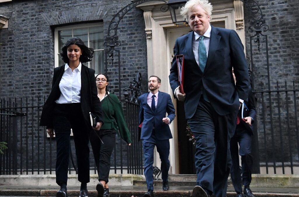 Boris Johnson renueva al personal de Downing Street tras el escándalo del ‘Partygate’