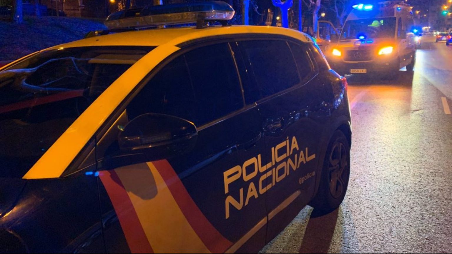 Herido de una puñalada en un parque de Madrid al ser atacado por ocho jóvenes