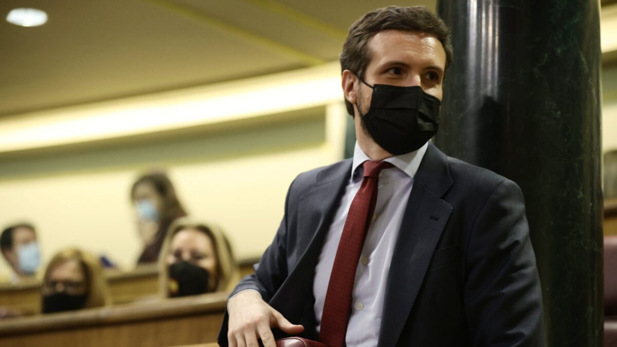 Casado convoca a los presidentes regionales del PP y deja fuera a Ayuso