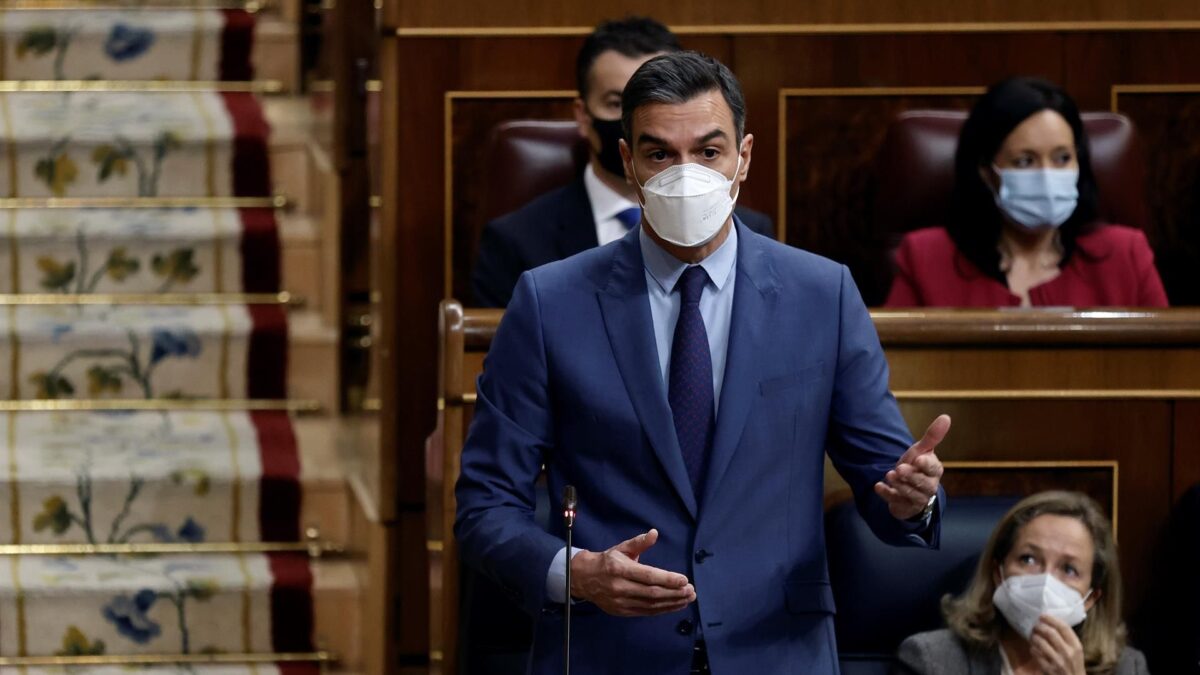 Sánchez insiste en su ‘oferta’ al PP y pide a Casado que rompa con Vox «para siempre»