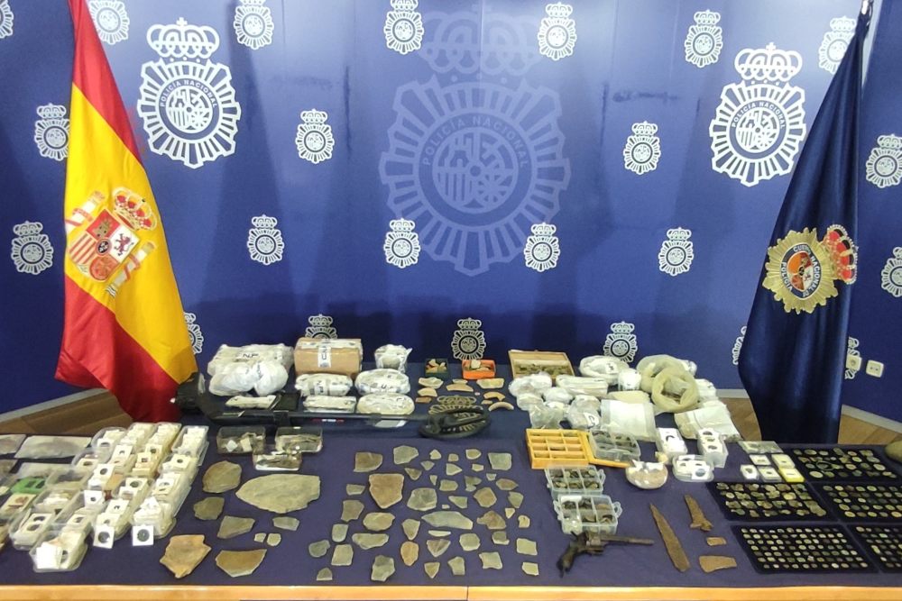 La Policía recupera 12.000 piezas arqueológicas «de gran valor histórico» en Cáceres