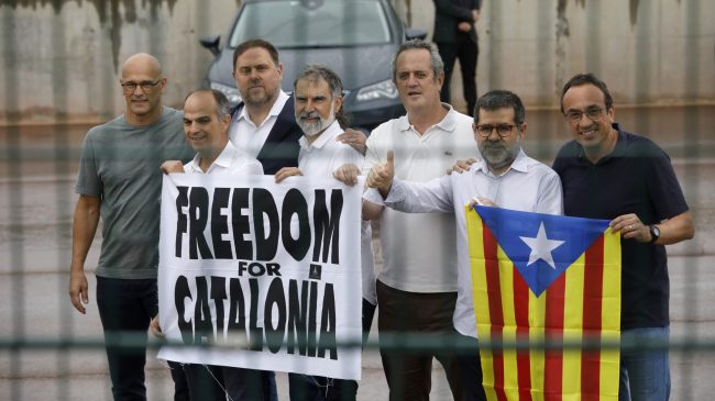 El entorno de Puigdemont pide que Aragonès explique si ERC negoció los indultos con el Gobierno