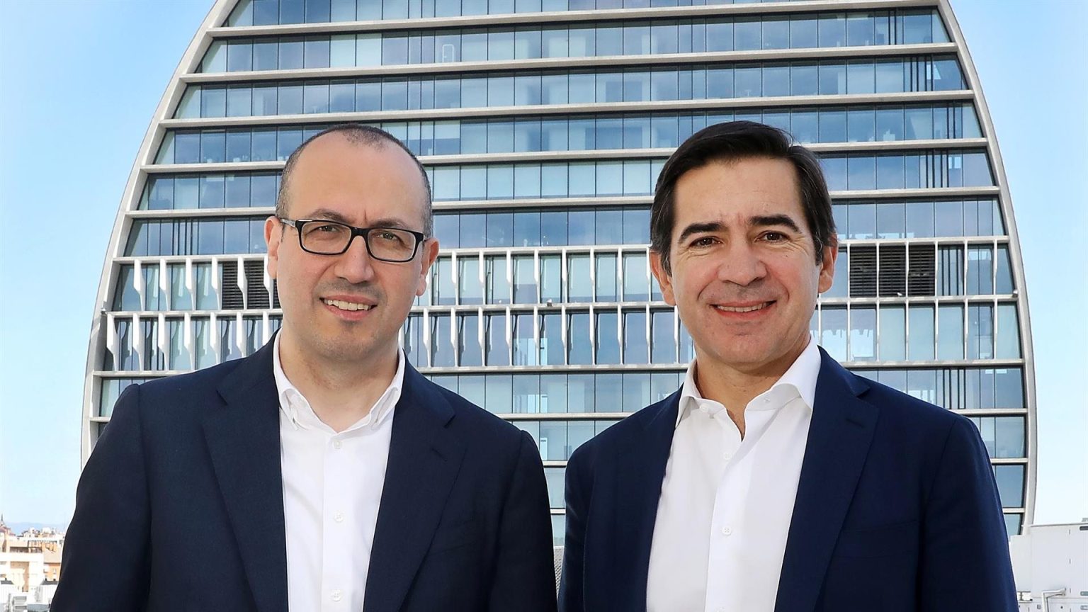 Carlos Torres y Onur Genç ganan 7,1 y 6,8 millones por dirigir el BBVA en 2021