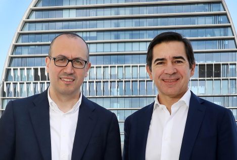 Carlos Torres y Onur Genç ganan 7,1 y 6,8 millones por dirigir el BBVA en 2021