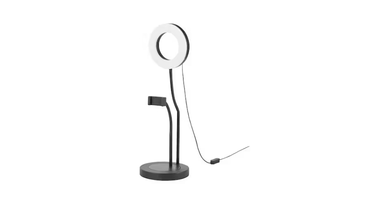Aro de luz con soporte para móvil de Ikea (PVP: 29€)