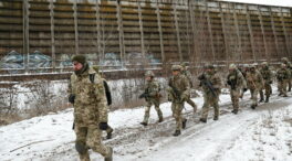 Ucrania niega la retirada militar rusa y cifra en casi 150.000 las tropas en su frontera