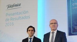 Telefónica descarta escindir el 92% sus activos de fibra en España tras crear su FiberCo rural
