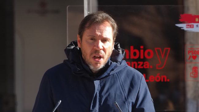 Óscar Puente propone que el PSOE se abstenga en Castilla y León para que Vox no entre en el Gobierno