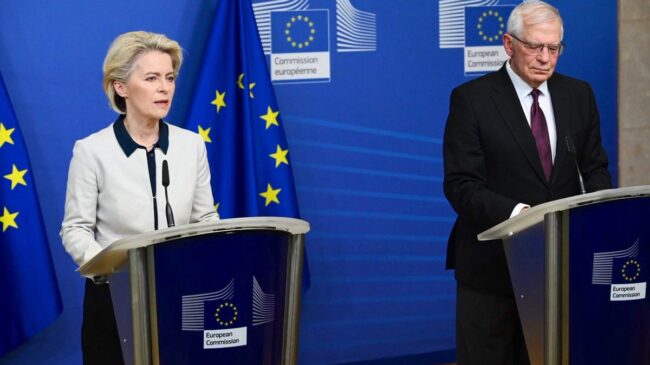 La UE sancionará a "sectores estratégicos" rusos como el bancario y el energético por invadir Ucrania