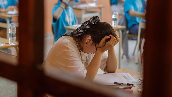 La nueva ley Celaá obliga a 1.500 alumnos a cambiar de Bachillerato a mitad de curso 