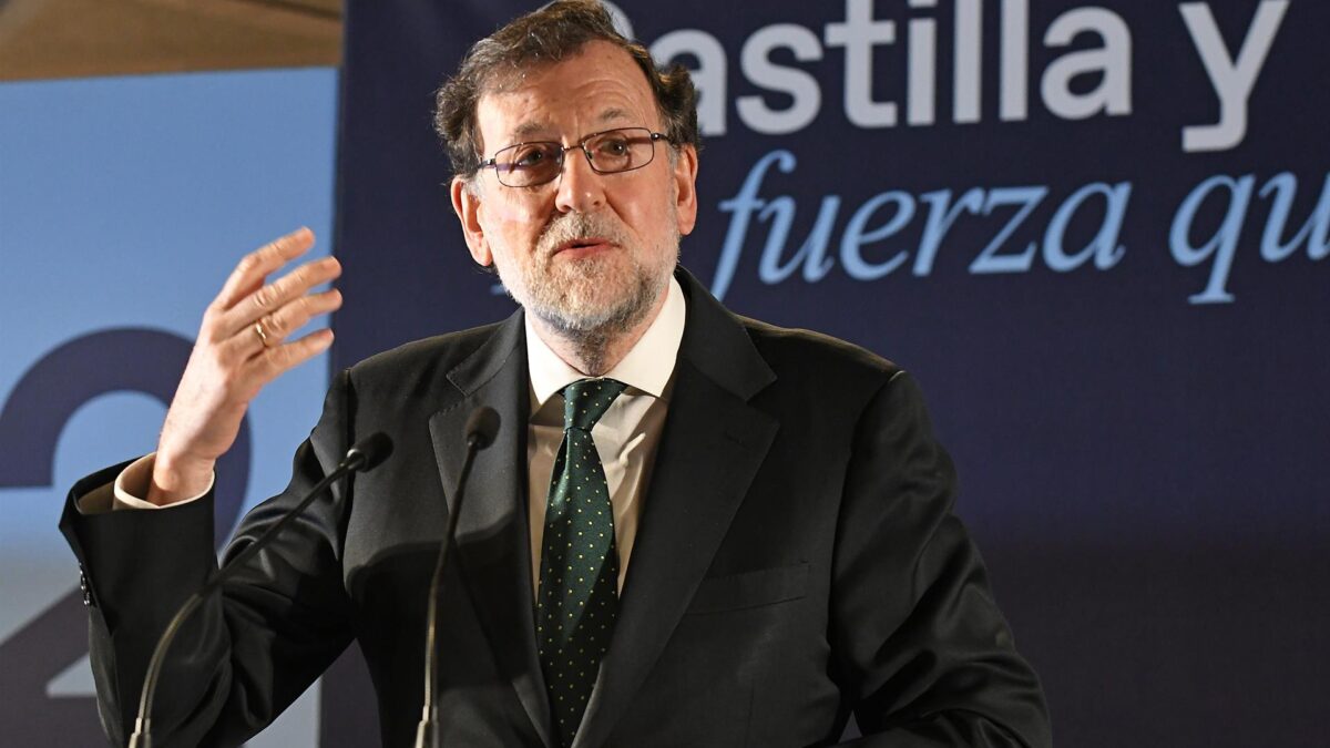 Rajoy afirma que el Gobierno no ha cambiado nada de su reforma laboral y que el PP es un partido «moderado» y «serio»