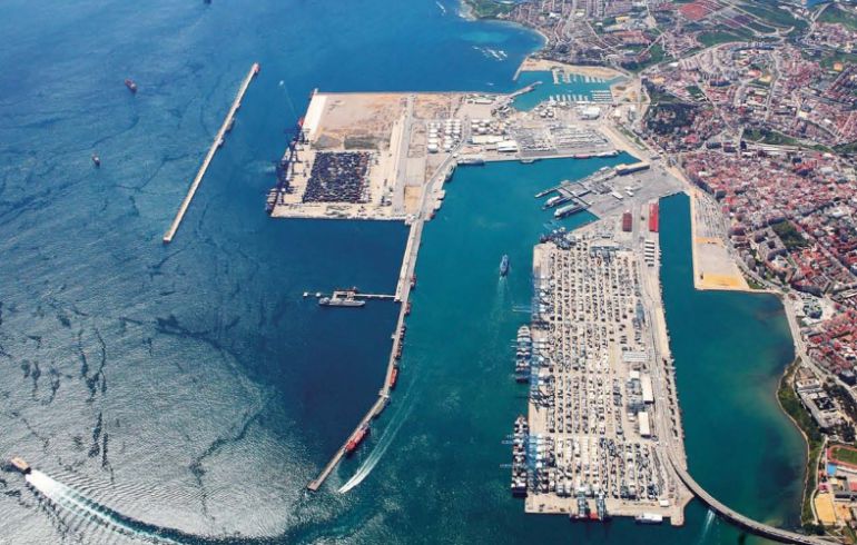 Algeciras y Barcelona, entre los cinco puertos más contaminantes de Europa