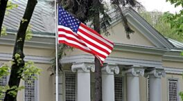 EE.UU. ordena a los familiares de su personal diplomático que abandonen Bielorrusia