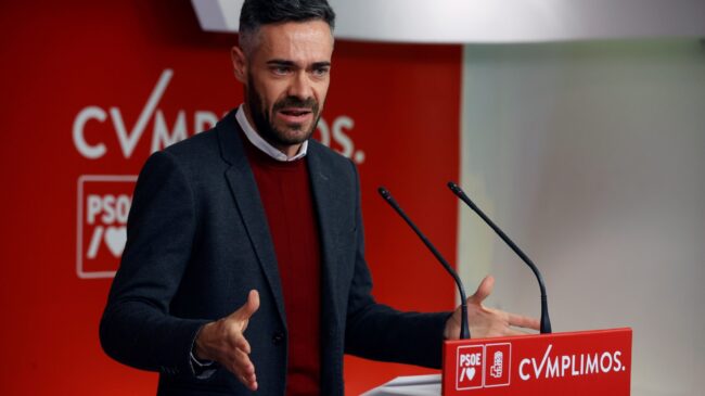 El PSOE hurga en la herida: pide que Casado dé explicaciones sobre el contrato del hermano de Ayuso