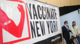 Nueva York despedirá a unos tres mil empleados este viernes por no vacunarse