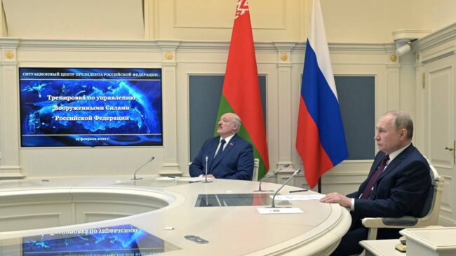 Putin preside unas maniobras con misiles balísticos y de crucero junto a Lukashenko en plena escalada de las tensiones entre Rusia y Occidente