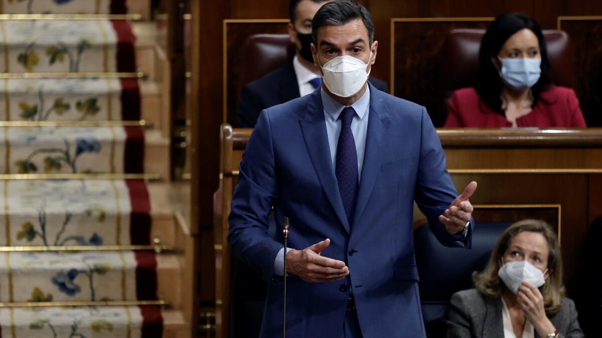 Sánchez, a Casado: «Le ha llegado la hora de decidir si abre las puertas de un gobierno con la ultraderecha»