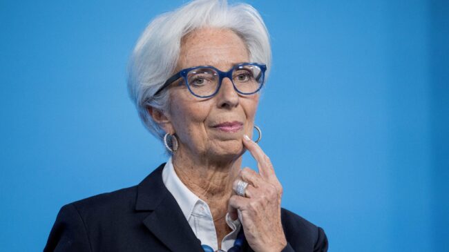 Lagarde no descarta ahora que los tipos de interés sí suban en 2022
