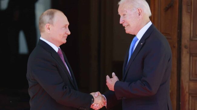 El Kremlin ve alarmantes las palabras de Biden sobre la permanencia de Putin en el poder
