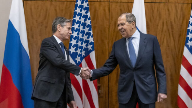 Blinken cancela su reunión con Lavrov por considerar que Rusia ha "comenzado la invasión" de Ucrania