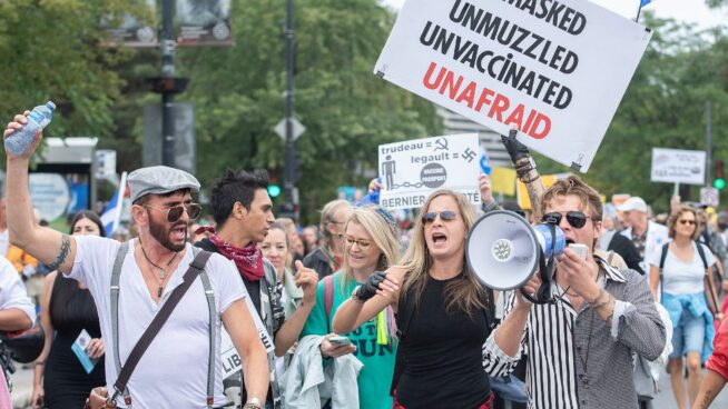 Quebec retira su idea de un impuesto a los no vacunados para "mantener la paz social"
