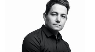 El agente de bolsa que perdió un millón de libras y se convirtió en autor de novela negra 