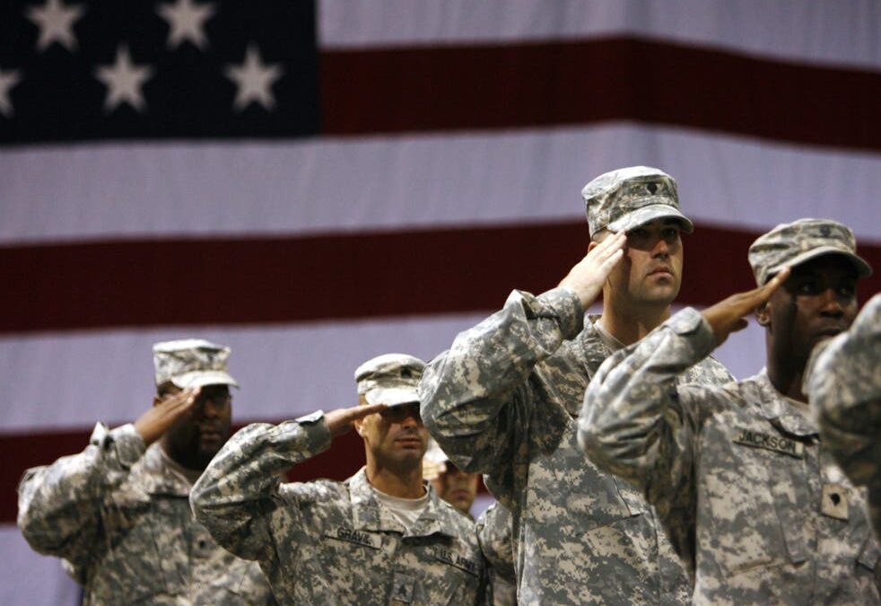 EE.UU. expulsa a los soldados no vacunados: «Suponen un riesgo para el Ejército»