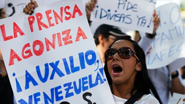 El colegio de periodistas venezolano denuncia el aumento de la censura en la radio