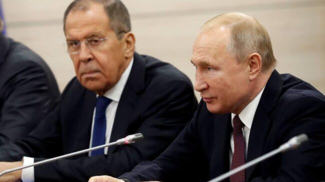 Estados Unidos y los países de la UE acuerdan congelar activos a Putin y a Lavrov