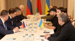 Concluye la ronda de negociaciones entre Kiev y Moscú sin acuerdos, pero con el compromiso de retomar el contacto este martes