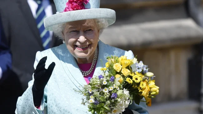 La reina Isabel II, positivo por coronavirus después de los casos de Carlos y Camila