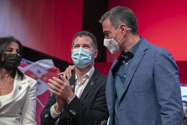 El Gobierno usa el Consejo de Ministros y el Congreso para hacer campaña por el 13-F