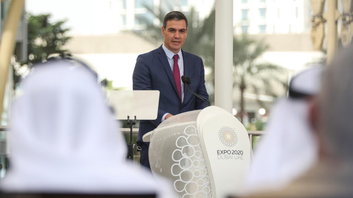Sánchez ve a Emiratos Árabes como un «socio estratégico» para las inversiones en España