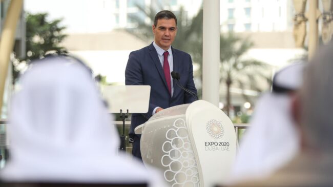 Sánchez ve a Emiratos Árabes como un "socio estratégico" para las inversiones en España