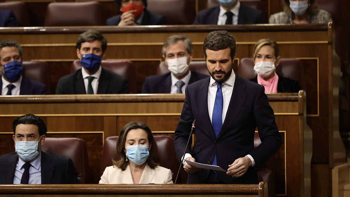 Casado, Feijóo: exagera, que algo queda