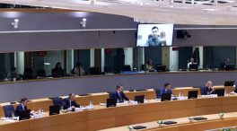 Los líderes de la UE escalonan sus sanciones contra Rusia y se reservan medidas para más adelante