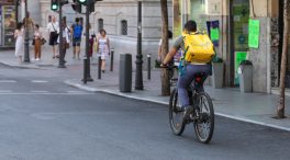 Uber Eats estalla y exige a Yolanda Díaz que obligue a Glovo a cumplir la ley 'rider'
