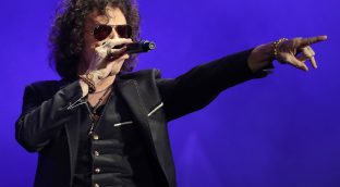Bunbury anuncia su retirada de los escenarios por problemas de salud